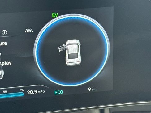 New 2026 Hyundai Elantra Limited FWD image 16