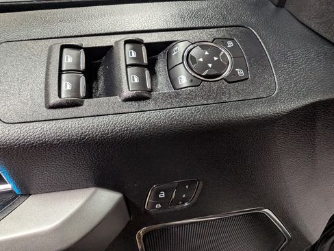 Used 2020 Ford F150 Platinum w/ Equipment Group 701A Luxury image 11