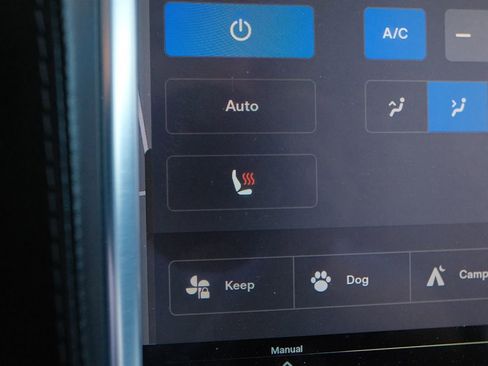 Used 2015 Tesla Model S 70 RWD image 23