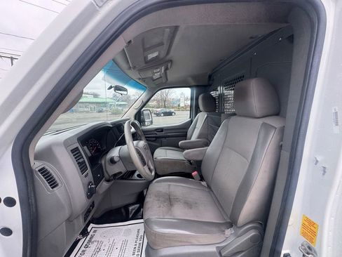 Used 2019 Nissan NV 3500 S image 30