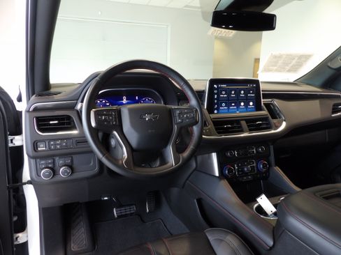 Used 2023 Chevrolet Tahoe RST w/ RST Performance Edition AWD/4WD image 17