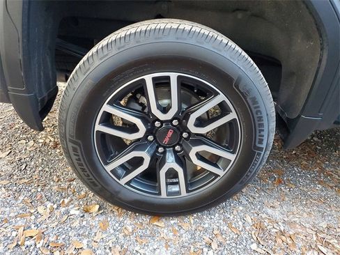 Used 2020 GMC Sierra 1500 AT4 w/ AT4 Premium Package image 5