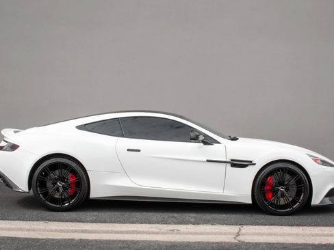 Used 2014 Aston Martin Vanquish Coupe RWD image 7