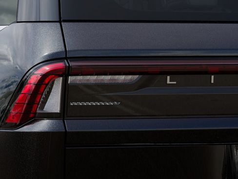 New 2027 Lincoln Navigator Black Label AWD/4WD image 21