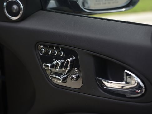 Used 2015 Jaguar XKR R RWD image 28