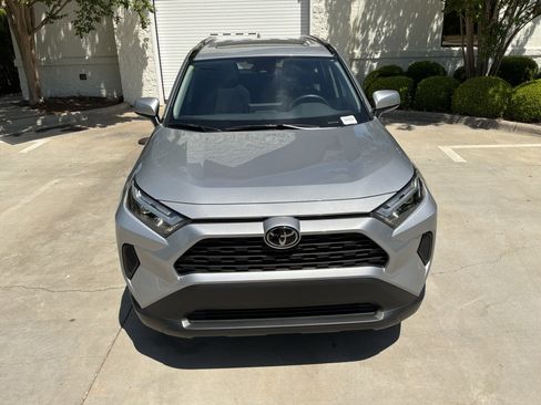 Used 2025 Toyota RAV4 XLE w/ Convenience Package image 3