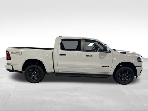 Used 2025 RAM 1500 Big Horn AWD/4WD image 9