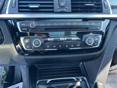 Used 2018 BMW 330i Gran Turismo xDrive image 25