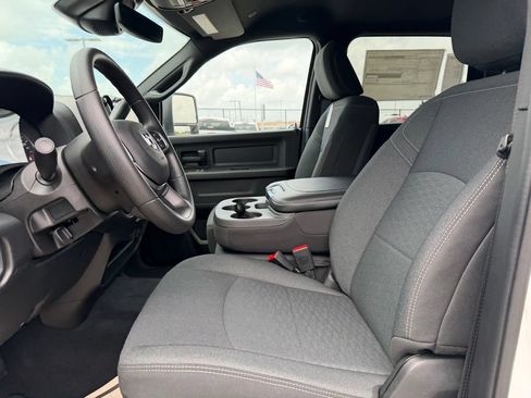 New 2026 RAM 2500 Tradesman AWD/4WD image 12