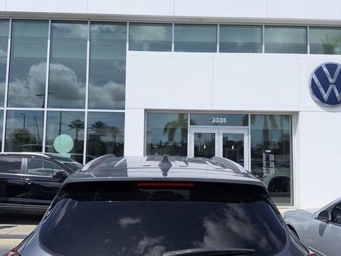 Used 2021 Hyundai Tucson Value FWD image 3