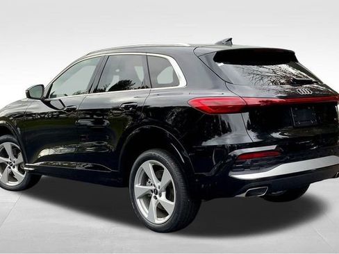 New 2025 Audi Q5 Premium Plus image 12