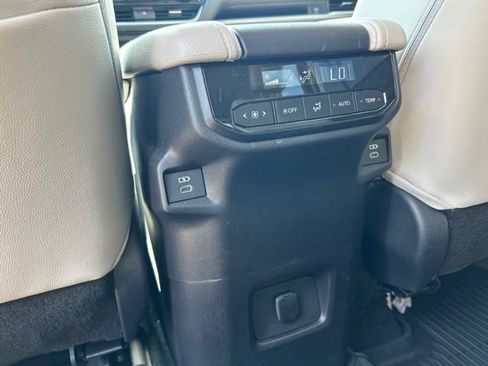 Used 2026 Toyota Grand Highlander AWD image 12