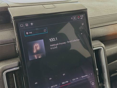 Used 2025 GMC Yukon XL Denali image 14