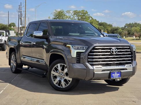 Used 2026 Toyota Tundra Capstone AWD/4WD image 2