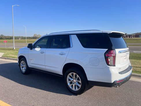 Used 2022 Chevrolet Tahoe Premier w/ Premium Package image 9