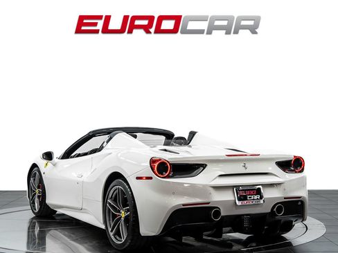 Used 2019 Ferrari 488 Spider RWD image 4