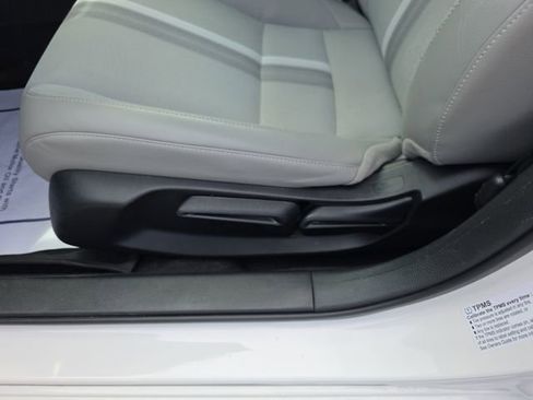 Used 2025 Honda Civic Sport image 12