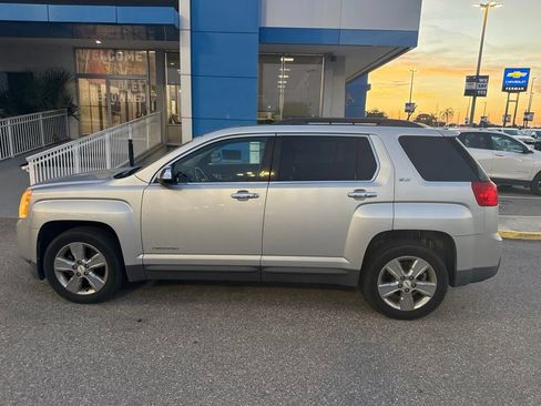 Used 2015 GMC Terrain SLT w/ Chrome Edition FWD image 8