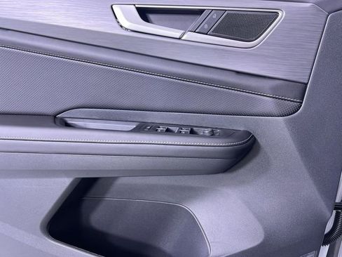 New 2026 Volkswagen Atlas Cross Sport SE FWD image 30