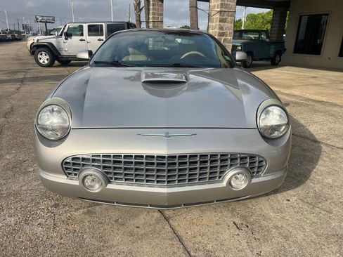 Used 2004 Ford Thunderbird image 14