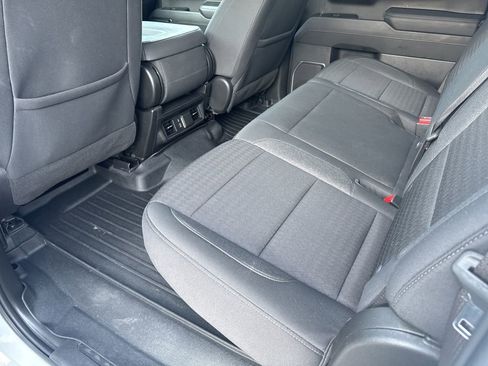 Used 2023 Chevrolet Silverado 1500 LT image 48