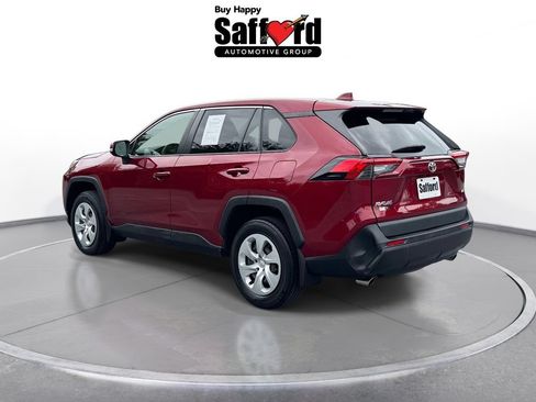 Used 2022 Toyota RAV4 LE FWD image 5