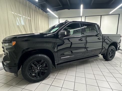 Certified 2026 Chevrolet Silverado 1500 High Country w/ Midnight Edition AWD/4WD image 14