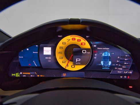 Certified 2025 Ferrari Roma Spider RWD image 12
