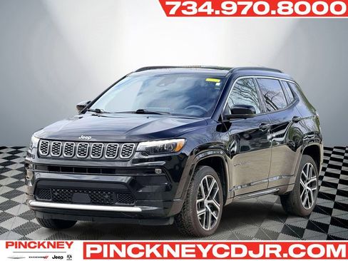 Used 2024 Jeep Compass Limited w/ Elite Group AWD/4WD image 1