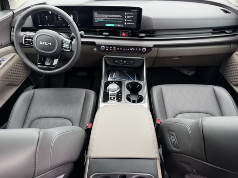 New 2026 Kia Carnival SX FWD image 17