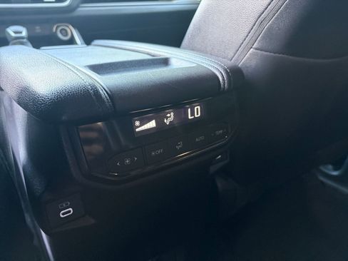 Used 2025 Toyota Grand Highlander FWD image 24