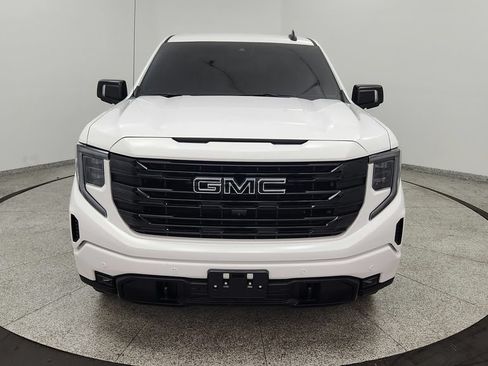Used 2026 GMC Sierra 1500 Elevation w/ Elevation Premium Package AWD/4WD image 9