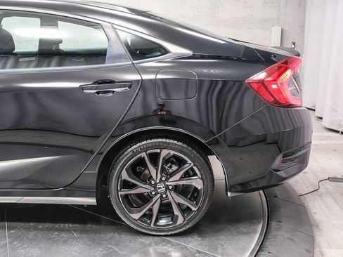 Used 2019 Honda Civic Sport image 8
