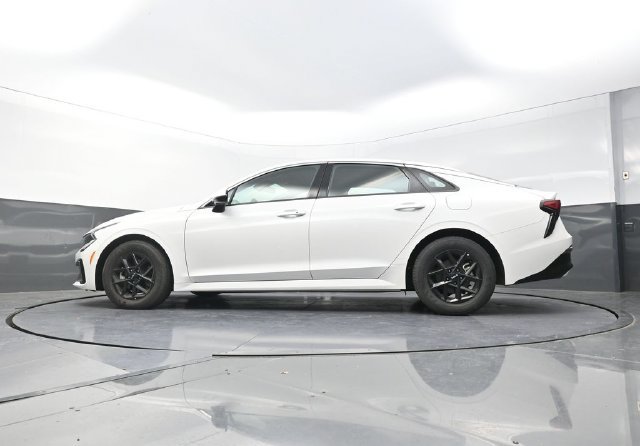 Used 2026 Kia K5 LXS FWD image 34