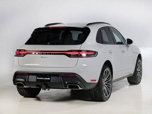 Certified 2026 Porsche Macan AWD/4WD image 9