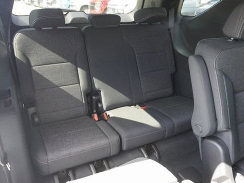 New 2026 Chevrolet Traverse LT image 14