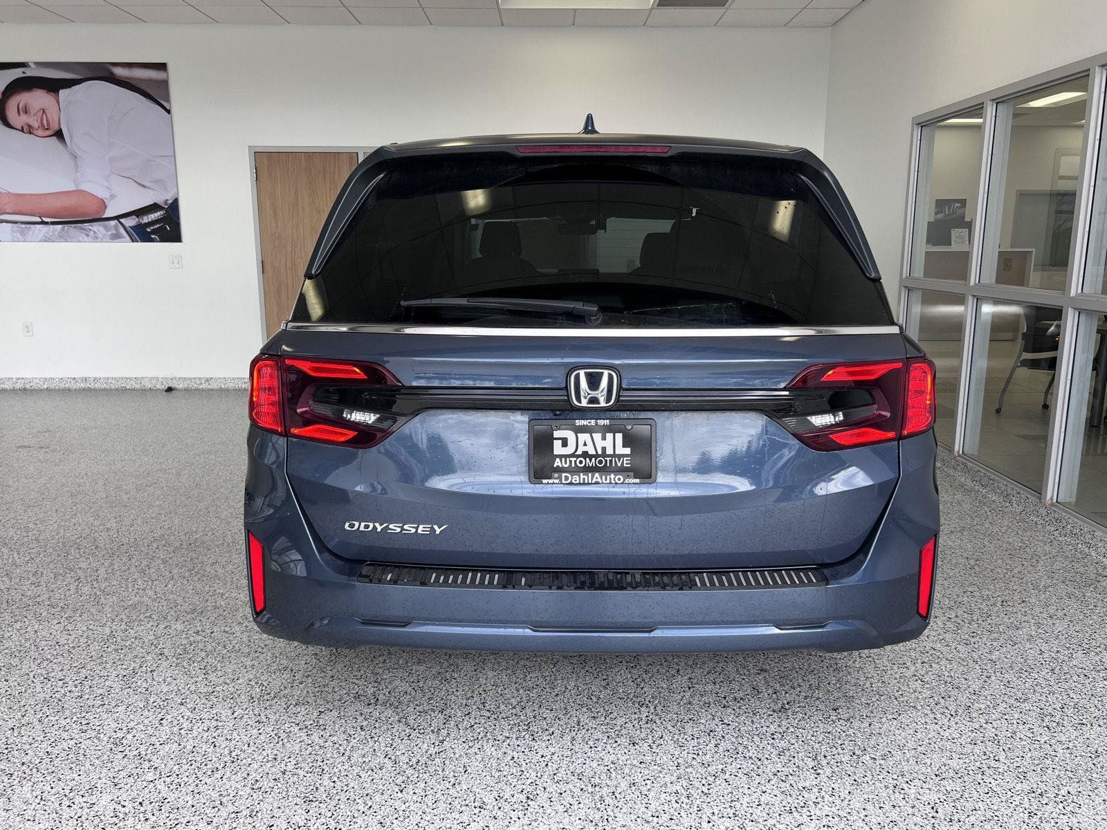 Used 2025 Honda Odyssey EX-L image 14