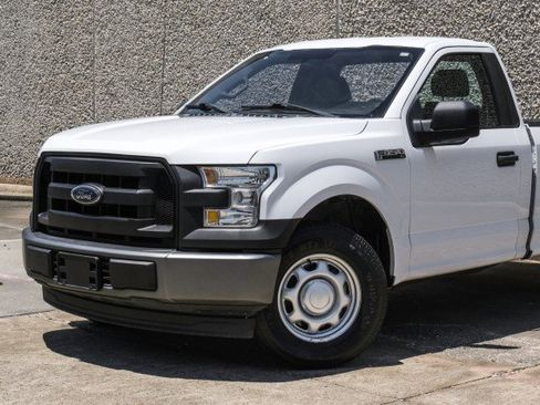 Used 2017 Ford F150 XL w/ Equipment Group 101A Mid RWD image 5