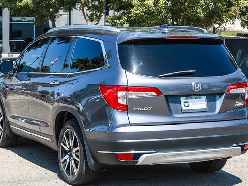 Used 2019 Honda Pilot Touring image 4