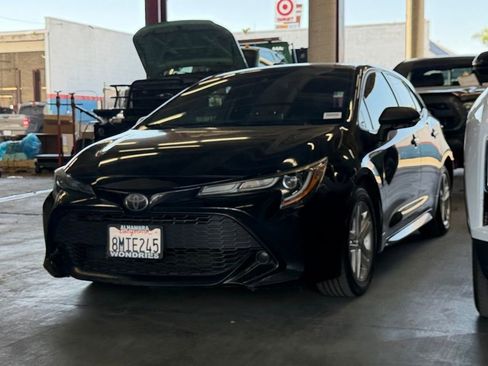Used 2019 Toyota Corolla SE w/ Carpet Mat Package image 3
