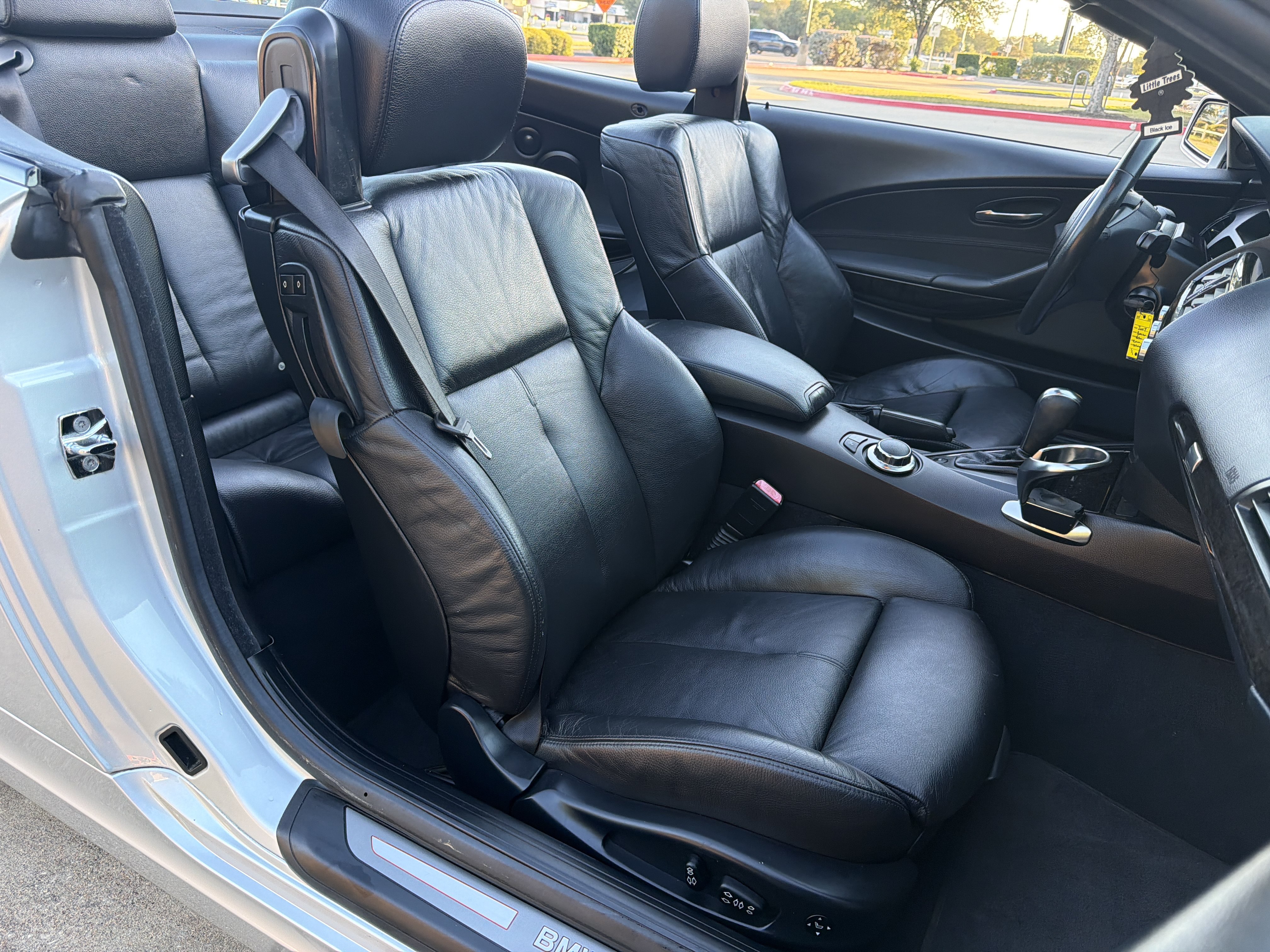 Used 2007 BMW 650i Convertible RWD image 10