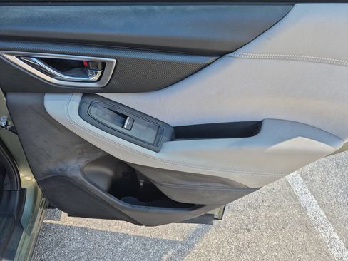Used 2020 Subaru Forester Premium AWD/4WD image 26