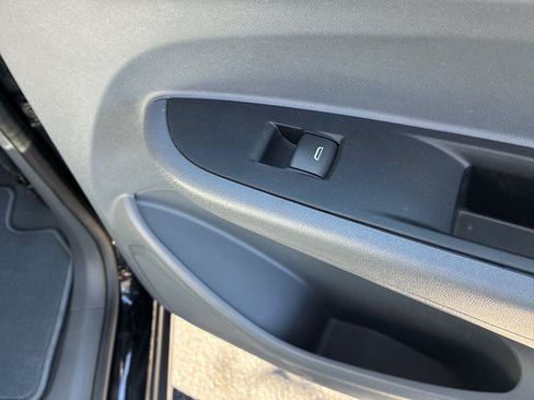 Used 2018 Chevrolet Bolt LT FWD image 47