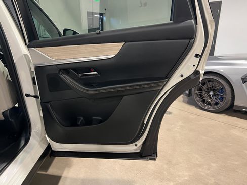 Used 2025 MAZDA CX-90 Plug-In Hybrid w/ Preferred image 39