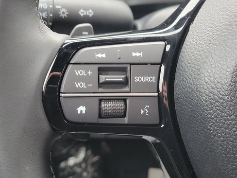 Certified 2025 Honda Civic Sport image 22