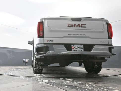 Used 2025 GMC Sierra 1500 SLT image 58