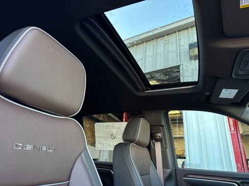 New 2026 GMC Sierra 2500 Denali w/ Denali Reserve Package image 17