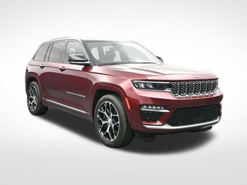 Used 2023 Jeep Grand Cherokee Summit image 17