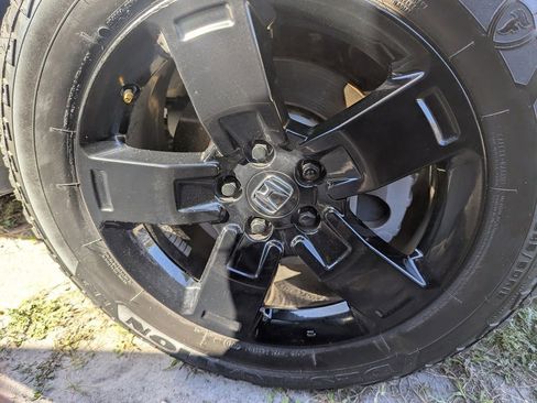 Used 2024 Honda Ridgeline Black Edition image 11