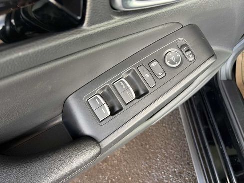 Used 2024 Honda Civic EX-L image 15